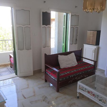 Hotel L'Hirondelle De Kelibia : Chez Amou Habitación foto